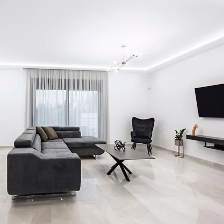 Ramo Luxury Villa Kremastí