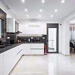 Ramo Luxury * Kremastí