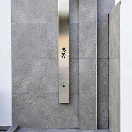 Ramo Luxury Kremastí