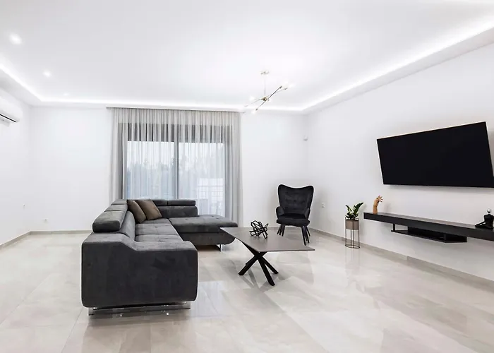 Ramo Luxury Villa Kremastí